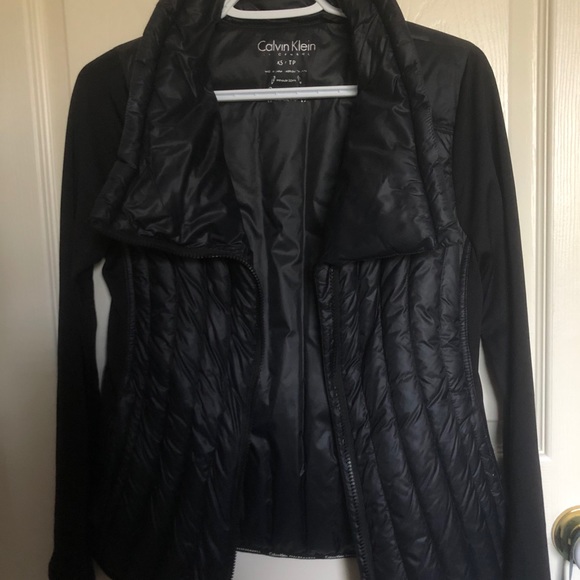 Calvin Klein Activewear zip-up jacket - Picture 3 of 4